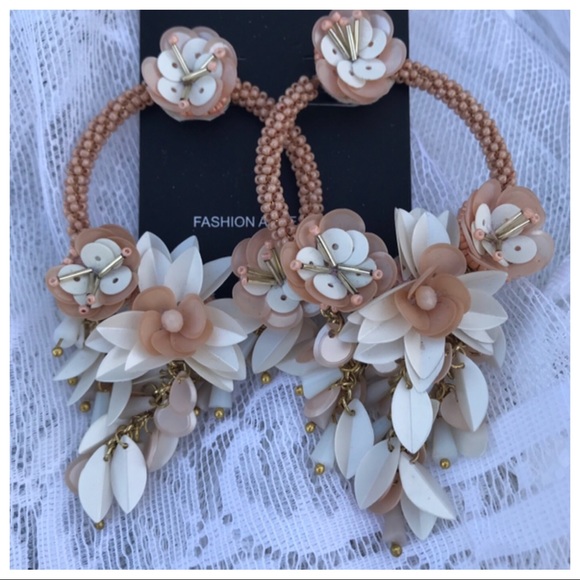 🆕! 💐 FESTIVAL BOHO EARRINGS!💐 - Picture 2 of 3